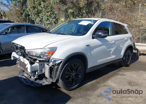 2018 Mitsubishi Outlander Sport 2.0 Le z USA, uszkodzony, nr VIN JA4AP3AU8JU014347